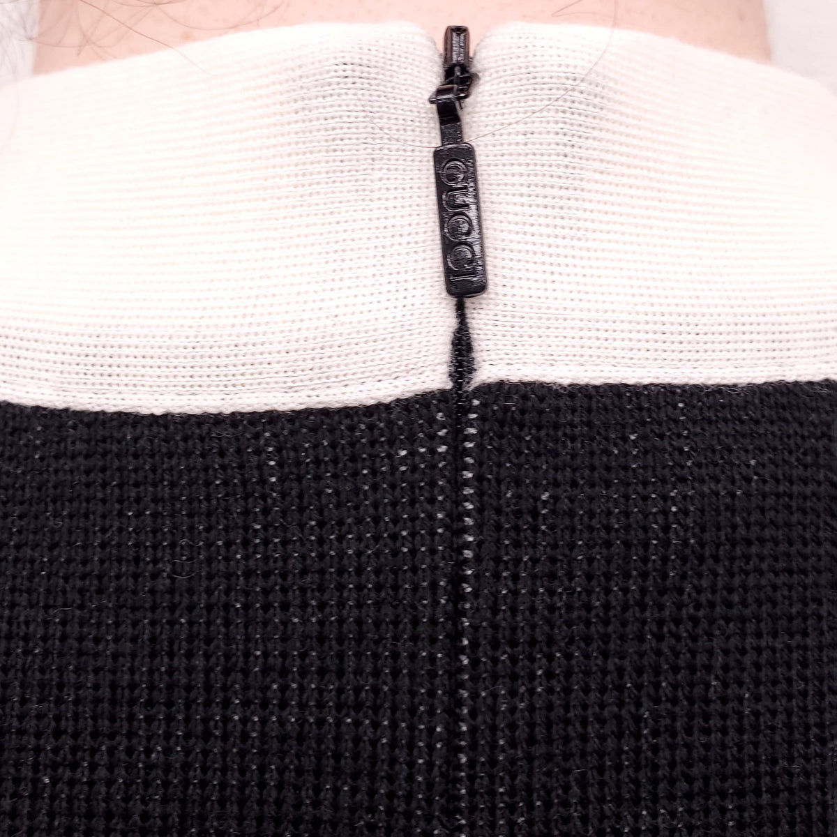 GUCCI BLACK AND CREAM KNIT DRESS WITH LOGO - SIZE XS