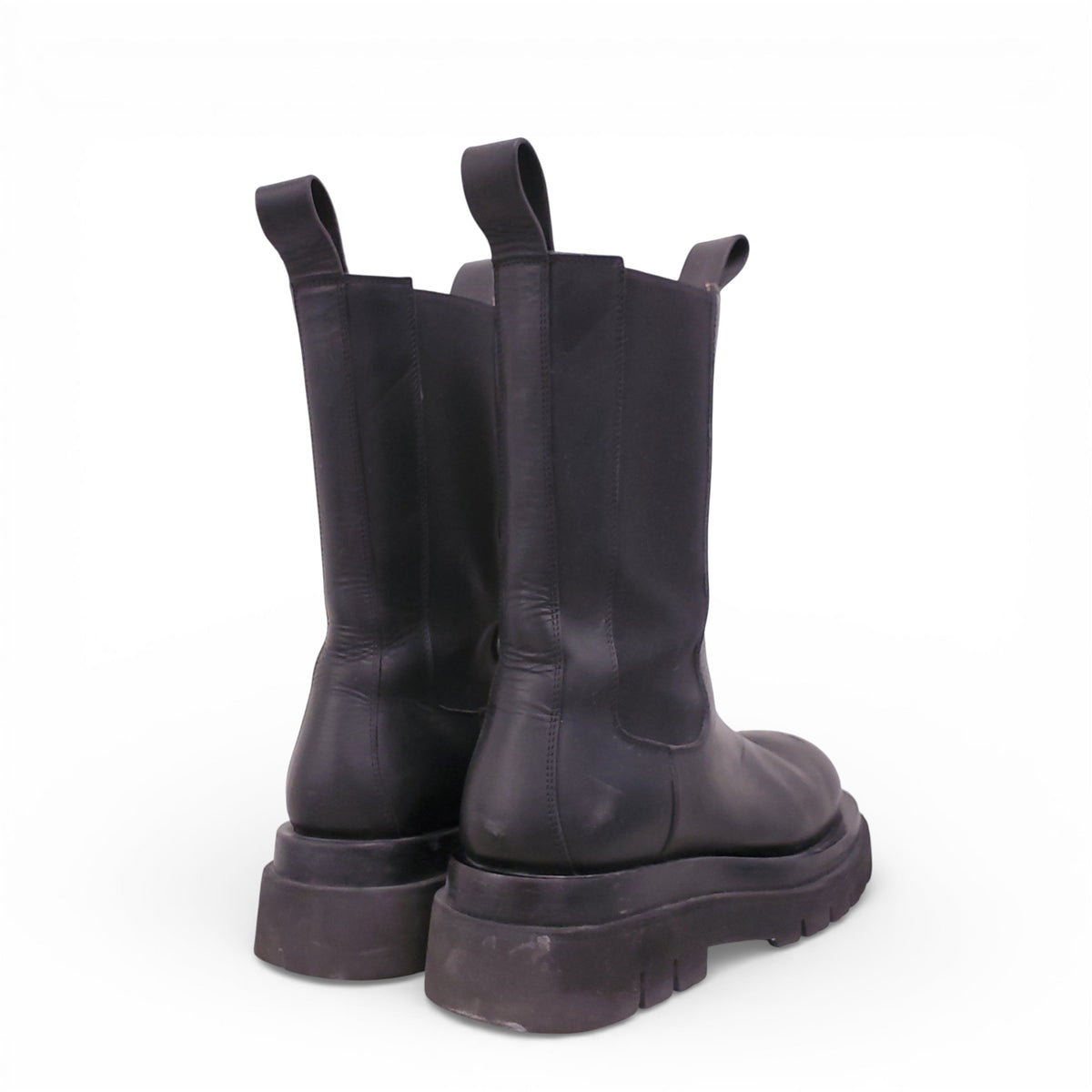 BOTTEGA VENETA BLACK LUG CHELSEA BOOTS - SIZE 39