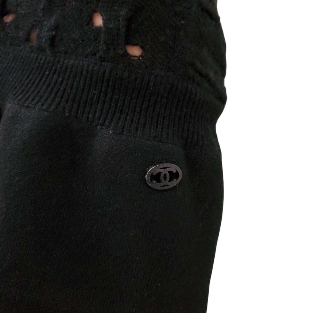 CHANEL BLACK CASHMERE SWEATER DRESS - SIZE 38