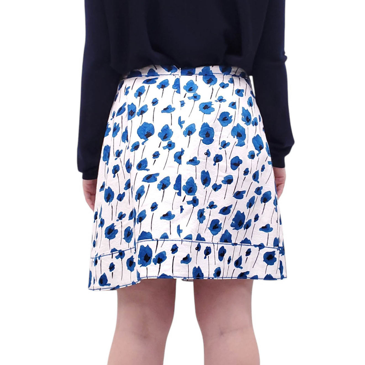 OSCAR DE LA RENTA CREAM AND BLUE FLORAL SKIRT - SIZE 10